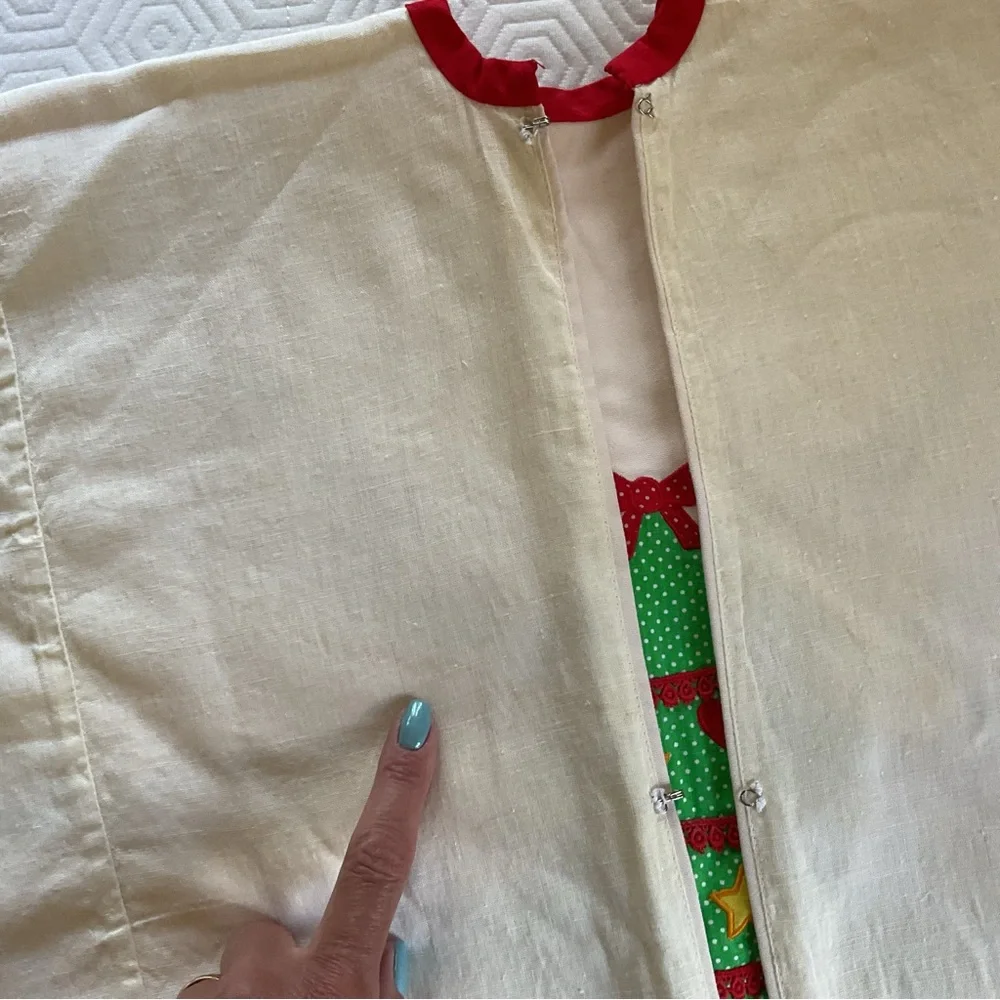 House of Hatten Christmas Tree Skirt Angel Scene Vintage